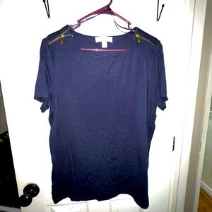 Women’s Michael Kors blue short sleeve shirt w/gold zipper on each shoulder. XL